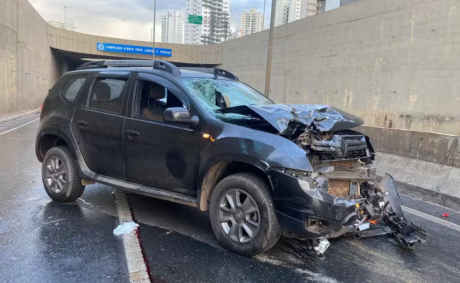 Cuiabá | Motociclista morre após invadir contramão e bater de frente com carro