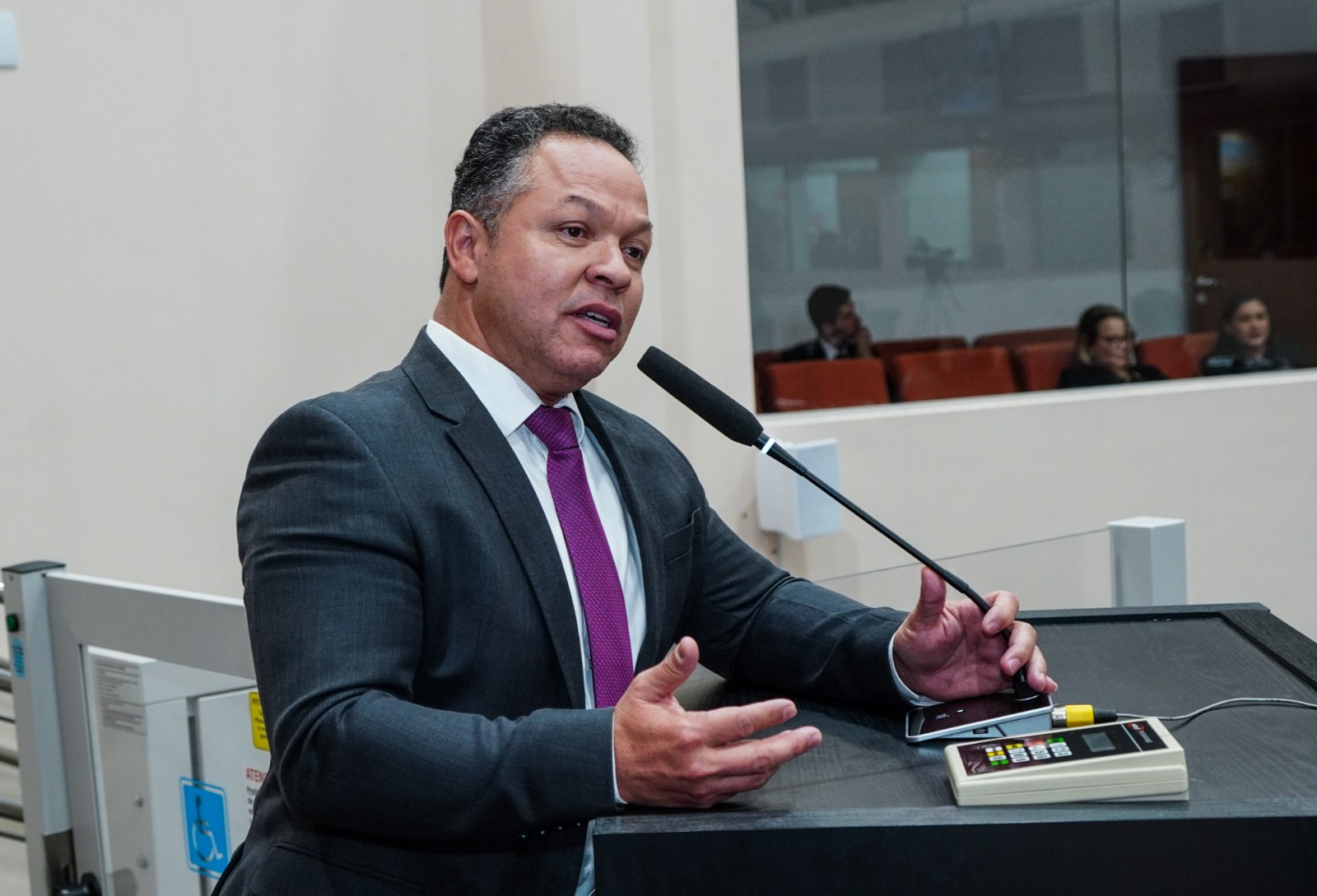 Cláudio Ferreira afirma que gestor não pode atrapalhar desenvolvimento de Rondonópolis