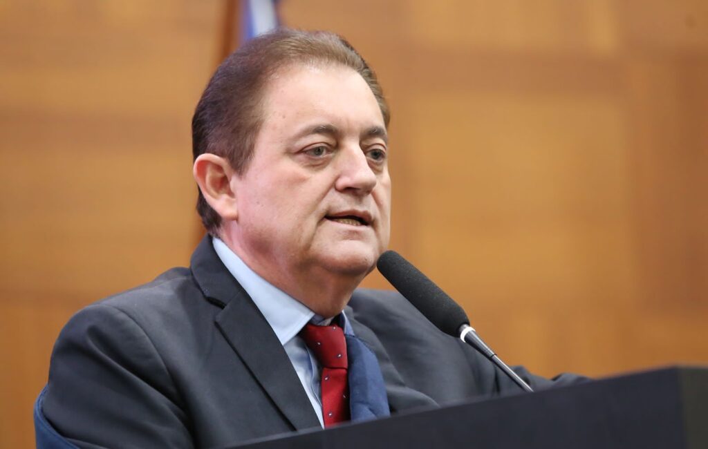 Emendas do deputado Sebastião Rezende garantem uniforme respeitando crença religiosa