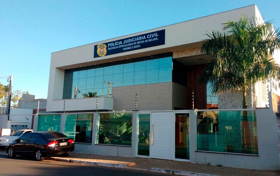 Polícia Civil prende homem que agrediu ex-mulher em frente ao trabalho dela