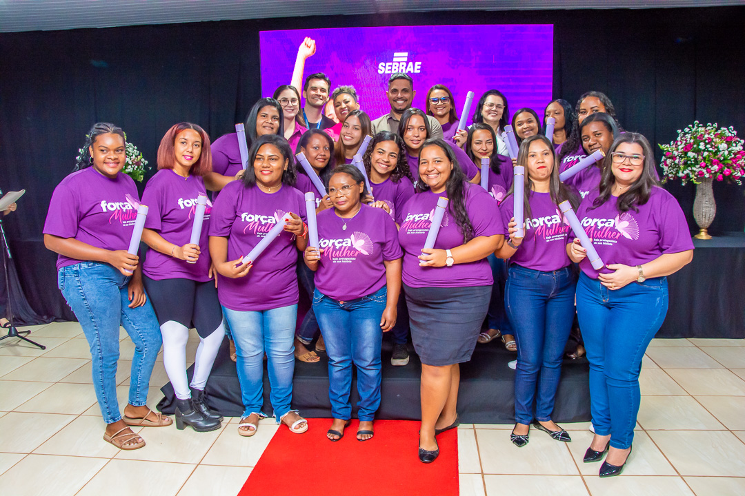 ‘Força Mulher’ forma primeira turma de ‘Escova e Modelagem’ em Mato Grosso