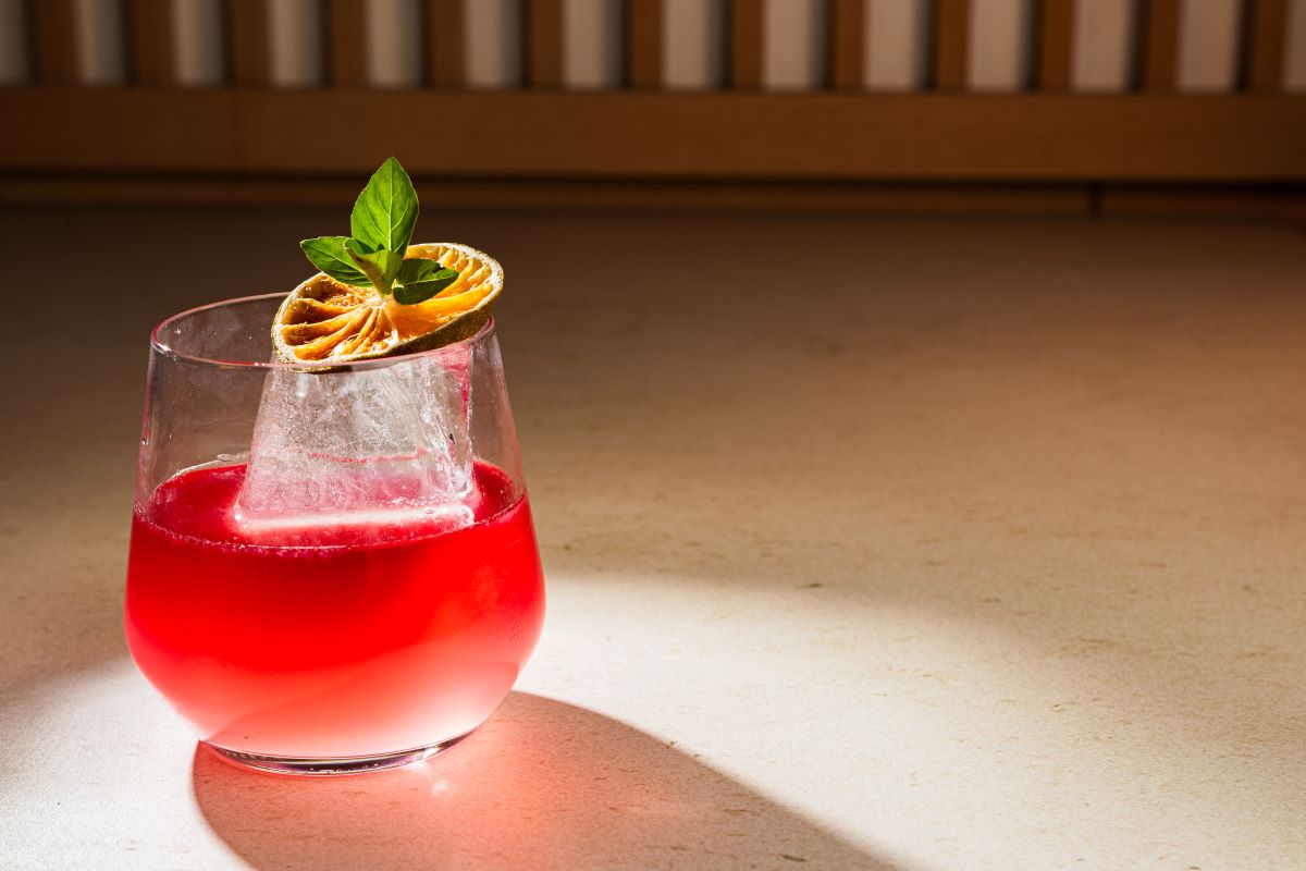 Restaurantes do Grupo OE abraçam tendência dos drinks sem álcool em Fortaleza