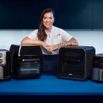 Janaína Torres estreia nova Campanha de fritadeiras da Oster® 20