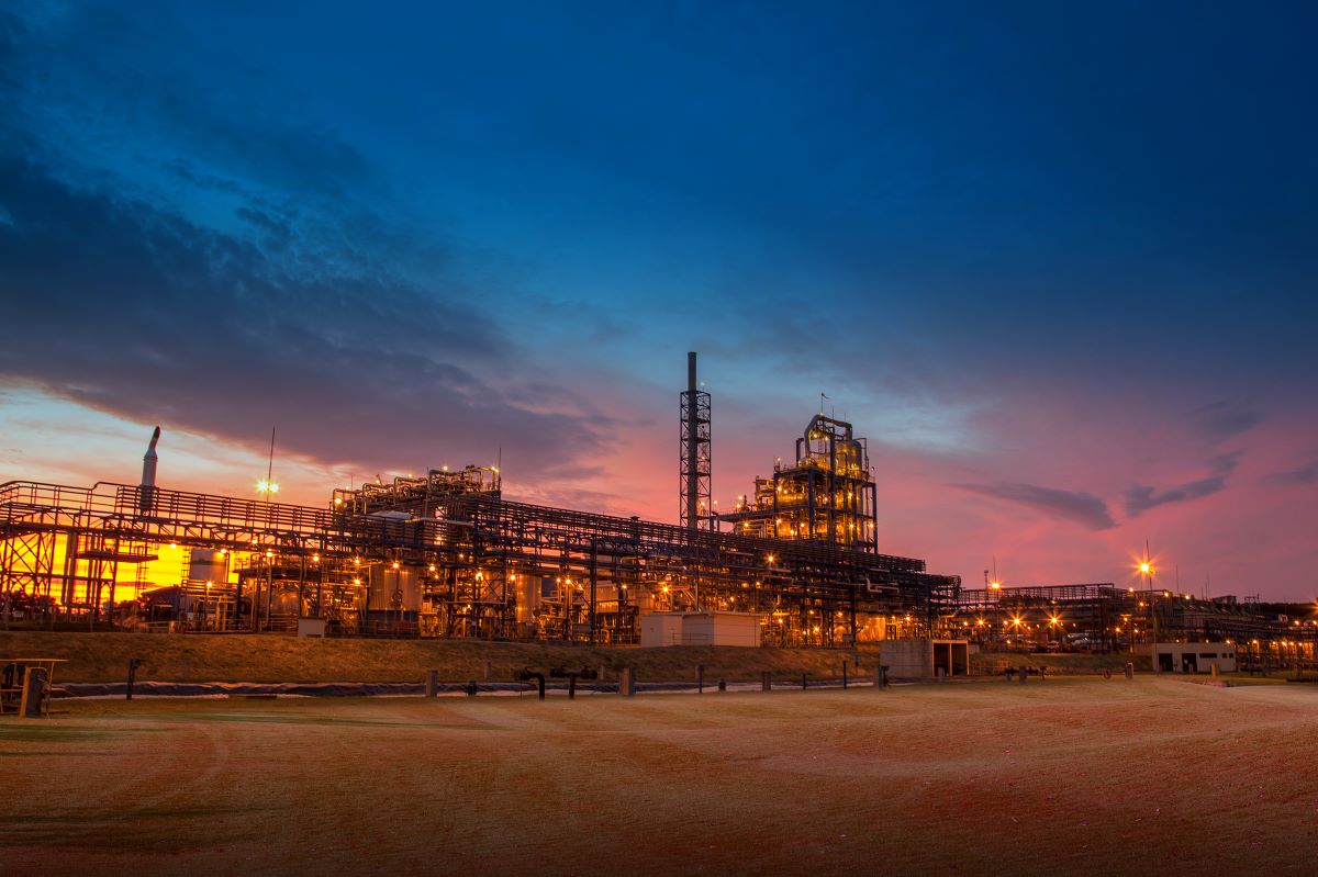 Recorde histórico no país: empresa nacional produz mais de 176 milhões de litros de óleos básicos e é case de economia circular