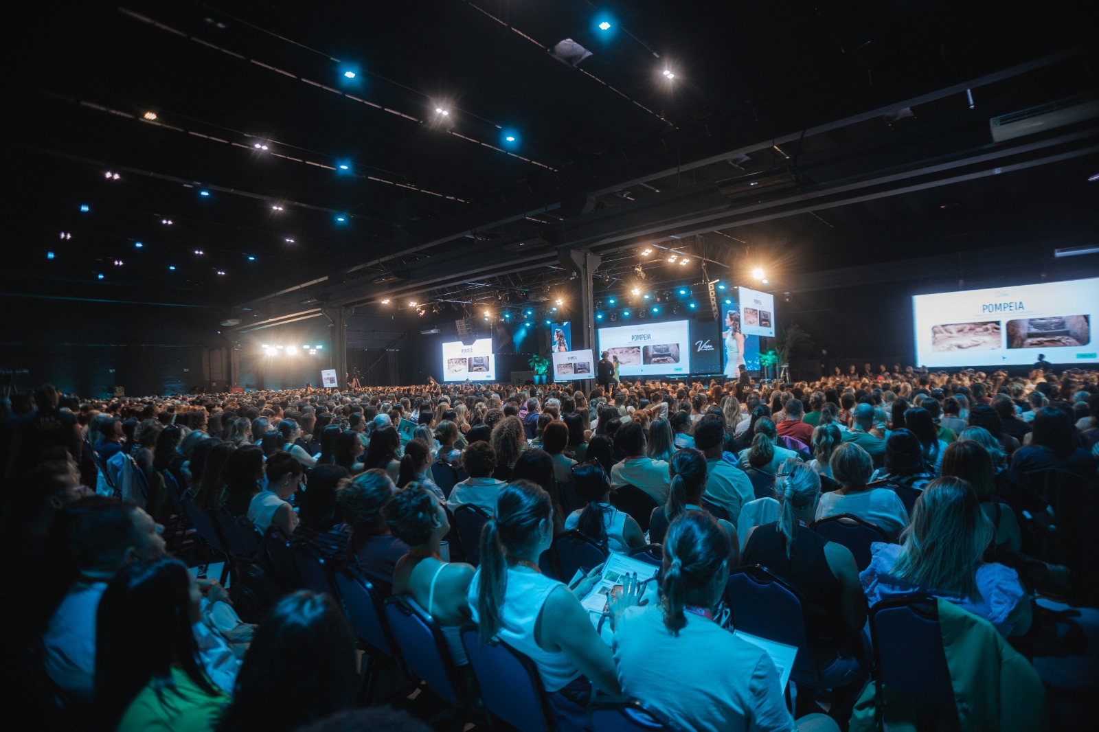Camila Vieira lidera Conferência Mulheres Plenitude, maior encontro para mulheres do País