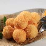 Bolinho de macaxeira com carne de sol e coentro: confira a receita da chef piauiense Lorena Dayse, apresentada no É de Casa 4