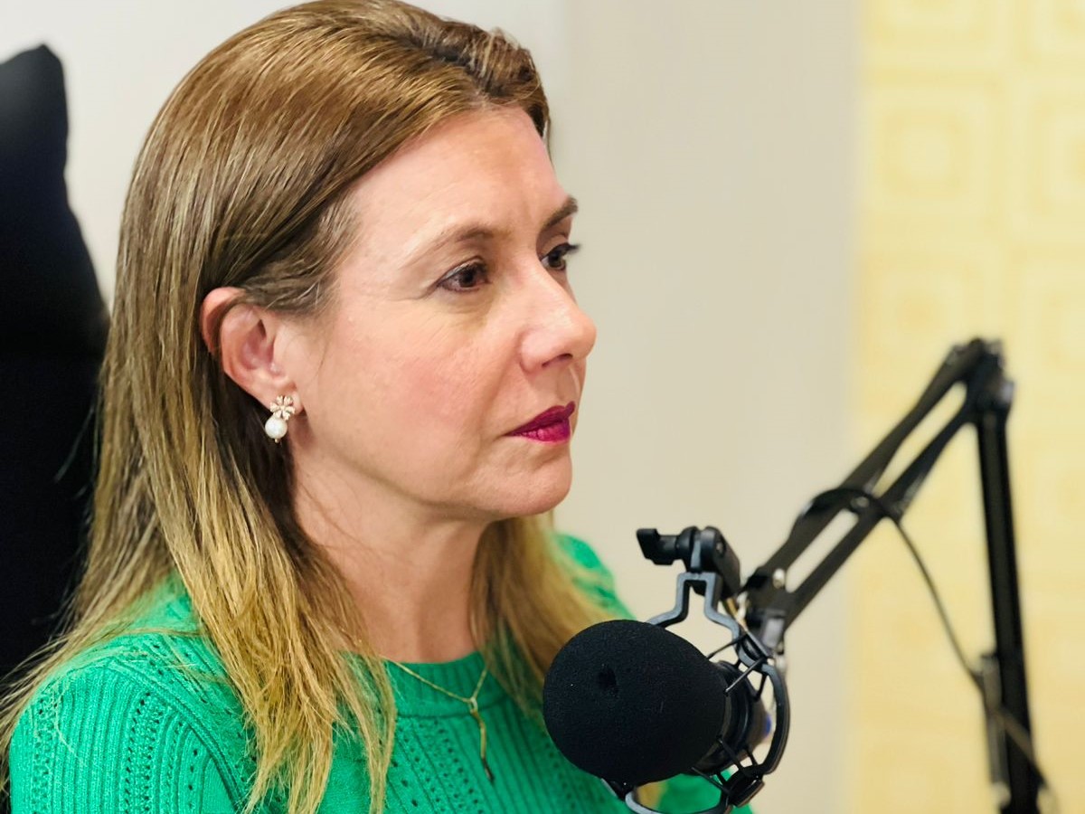 “É muito triste pensar que um município com 157 anos não tem um hospital municipal”, critica Flávia Moretti