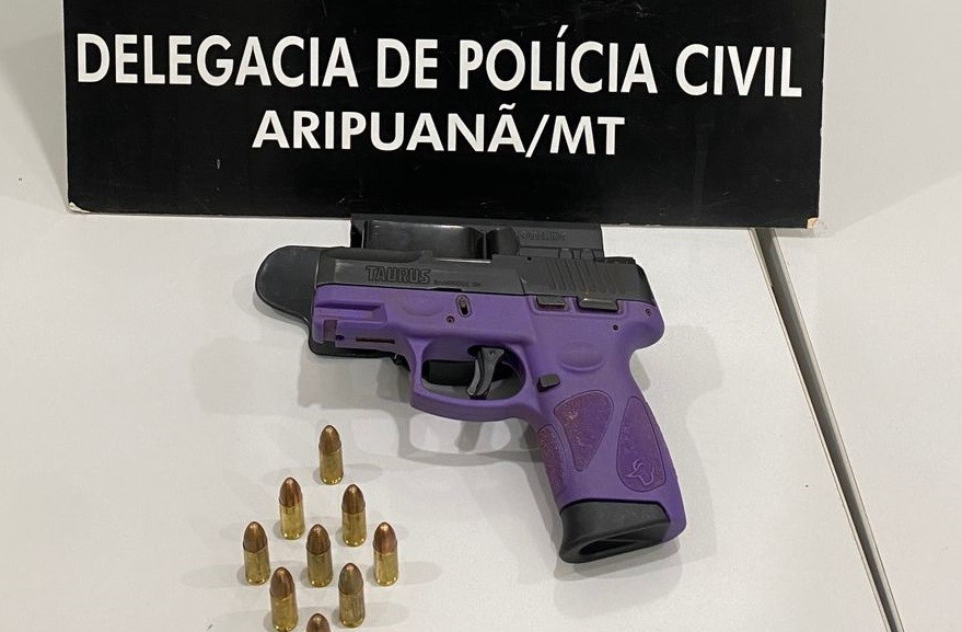 Homem é preso após usar arma de fogo para ameaçar ex-companheira