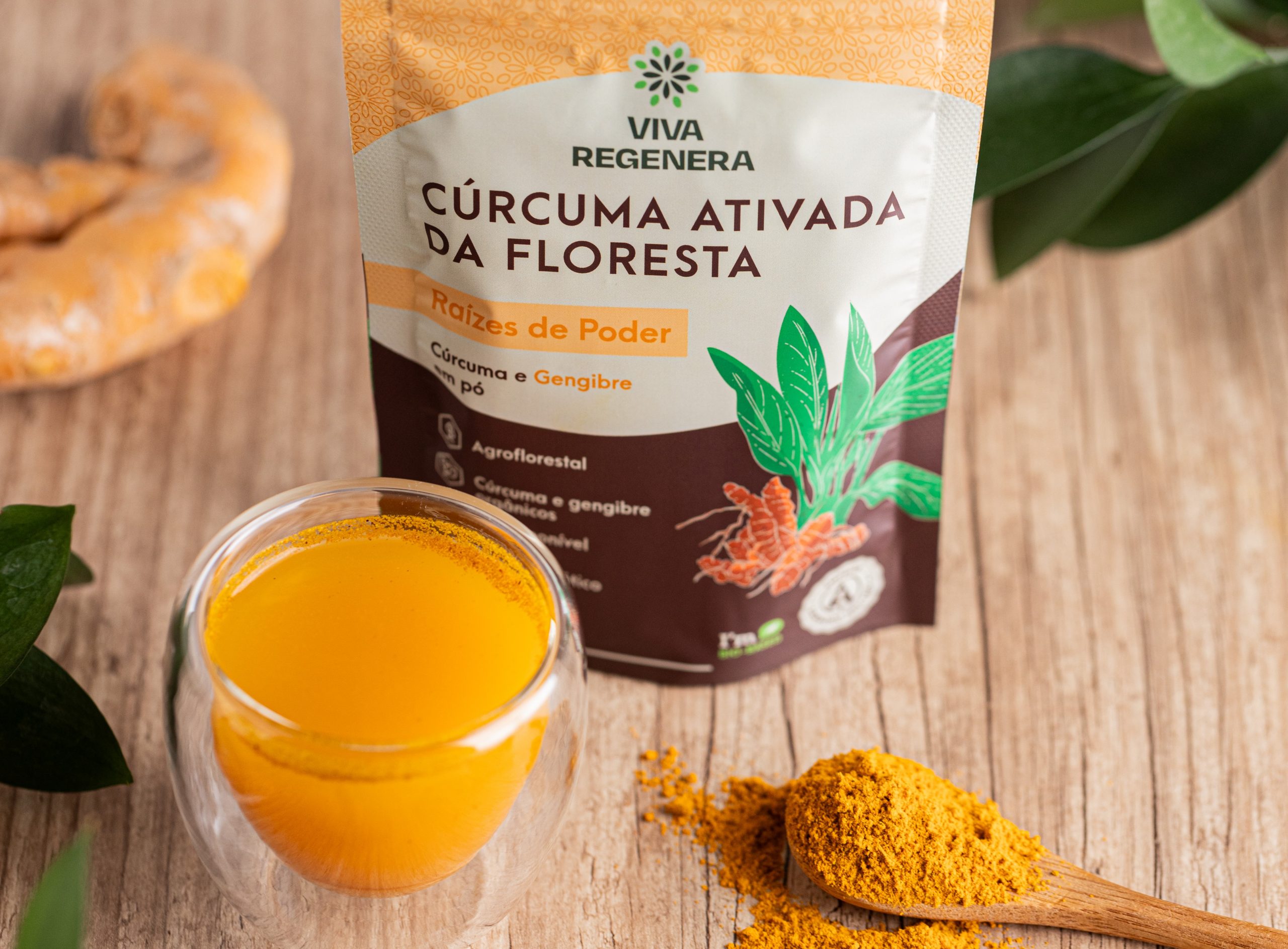 Viva Regenera utiliza sistemas agroflorestais no Sitião Agroflorestal para cultivar sua Cúrcuma Ativada da Floresta