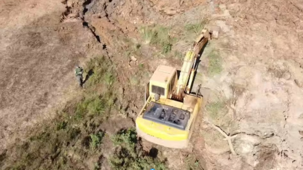 Quatro são presos durante fechamento de garimpo ilegal em área de preservação