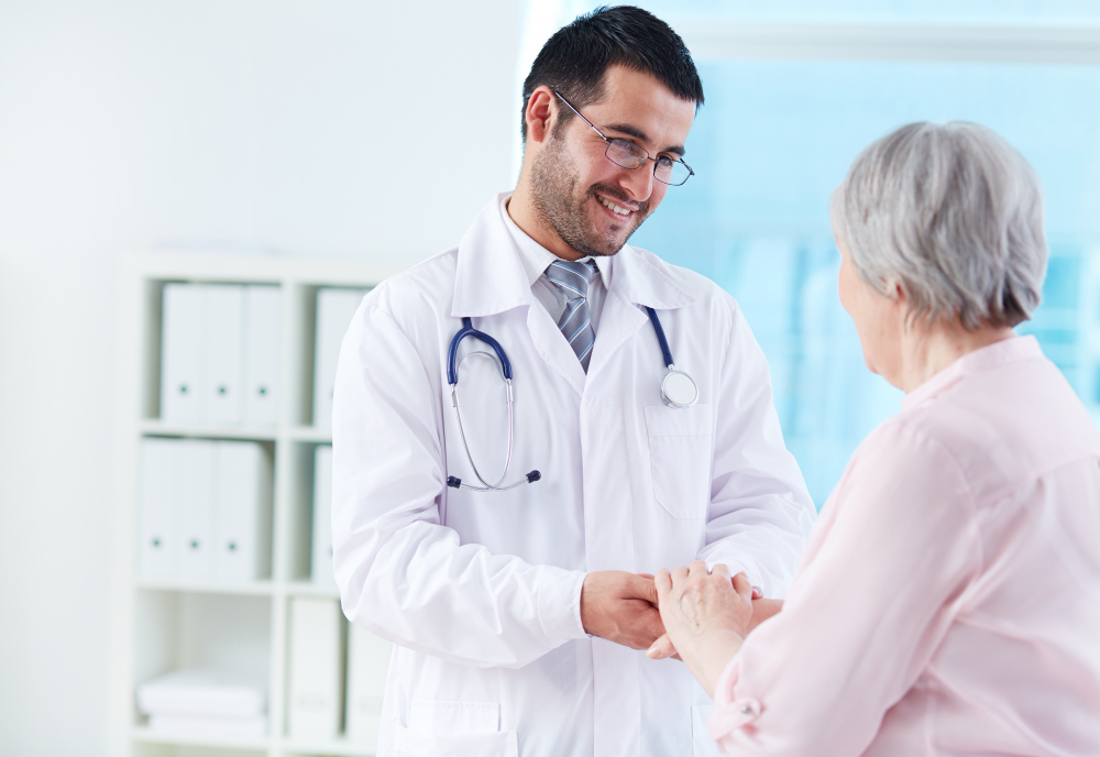 Projeto de lei cria avaliação obrigatória para médicos recém-formados
