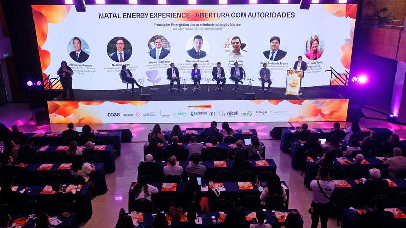 CCEE marca presença em debates sobre transição energética e hidrogênio no primeiro dia do EVEx 2024 