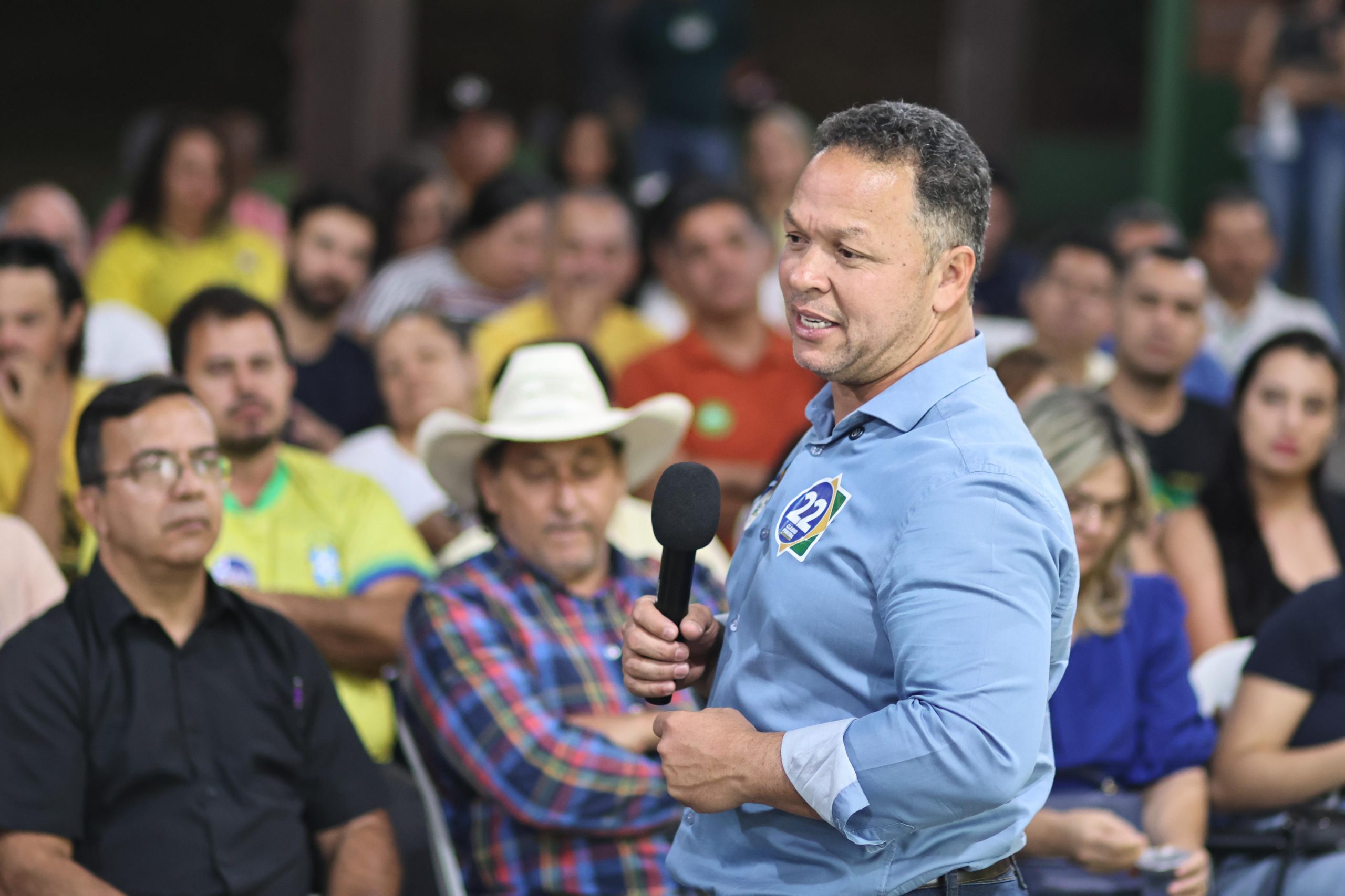 “Revoga Sim”: Cláudio Ferreira é único candidato que propõe redução de impostos