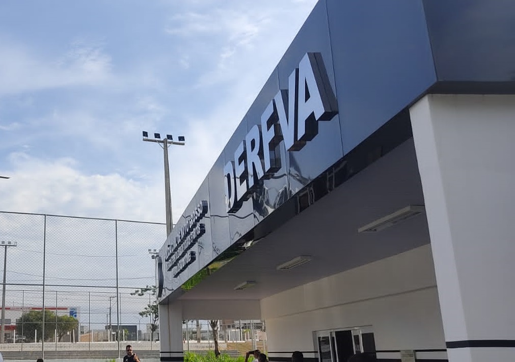Polícia Civil prende em Cuiabá suspeitos que comercializavam veículos furtados pela internet