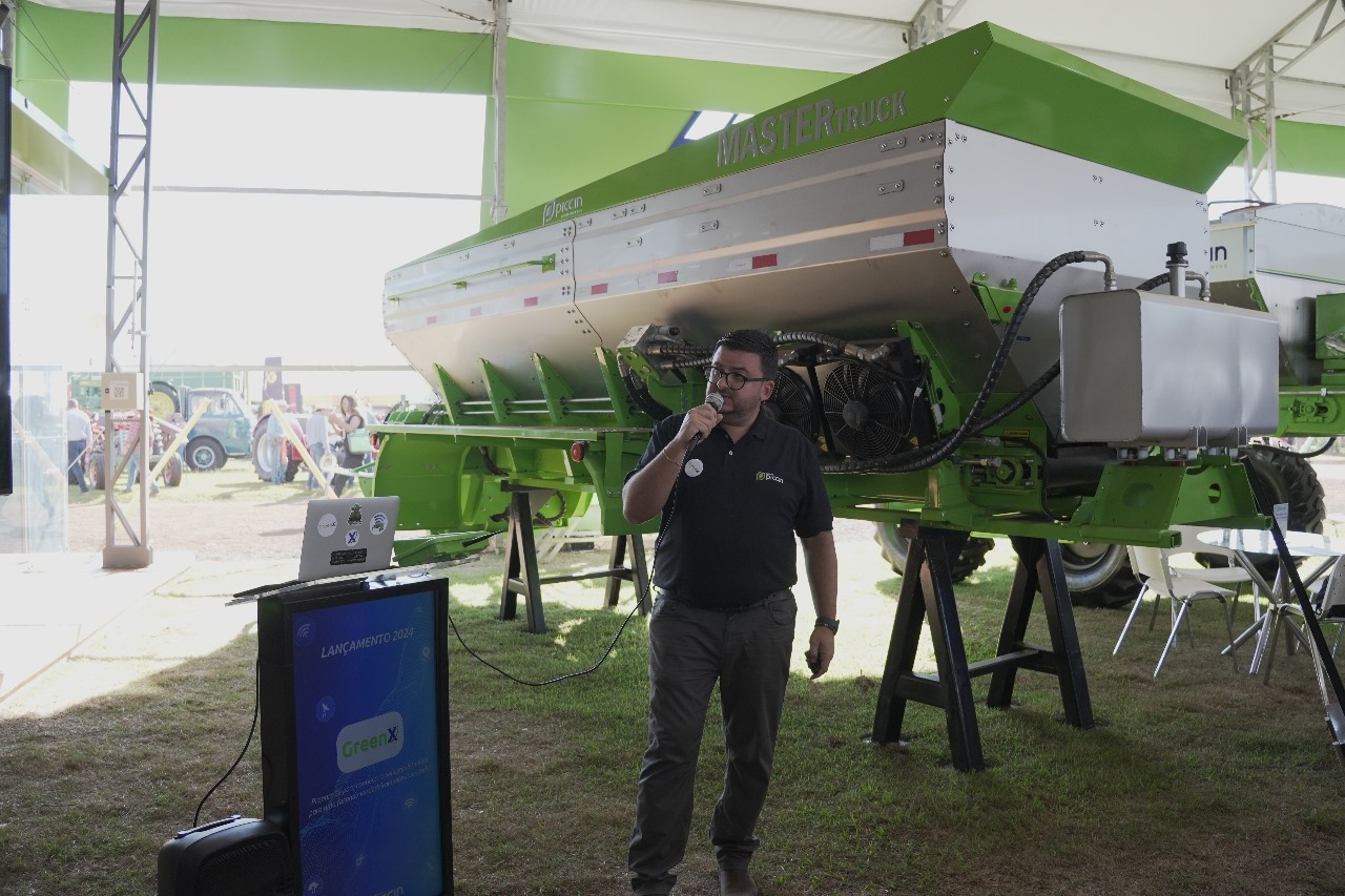 Expointer é palco para novo distribuidor de insumos projetado para caminhões