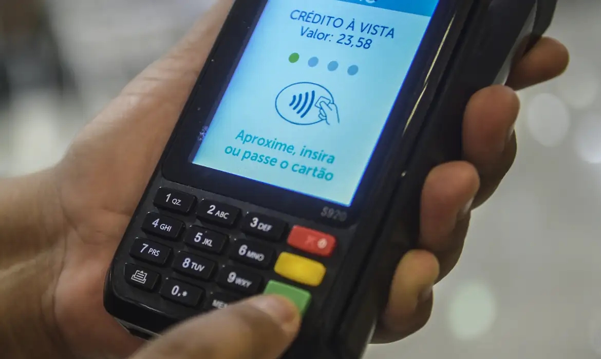 Consumidores no Mato Grosso entram todos os dias com 15 ações na Justiça por conta de práticas abusivas