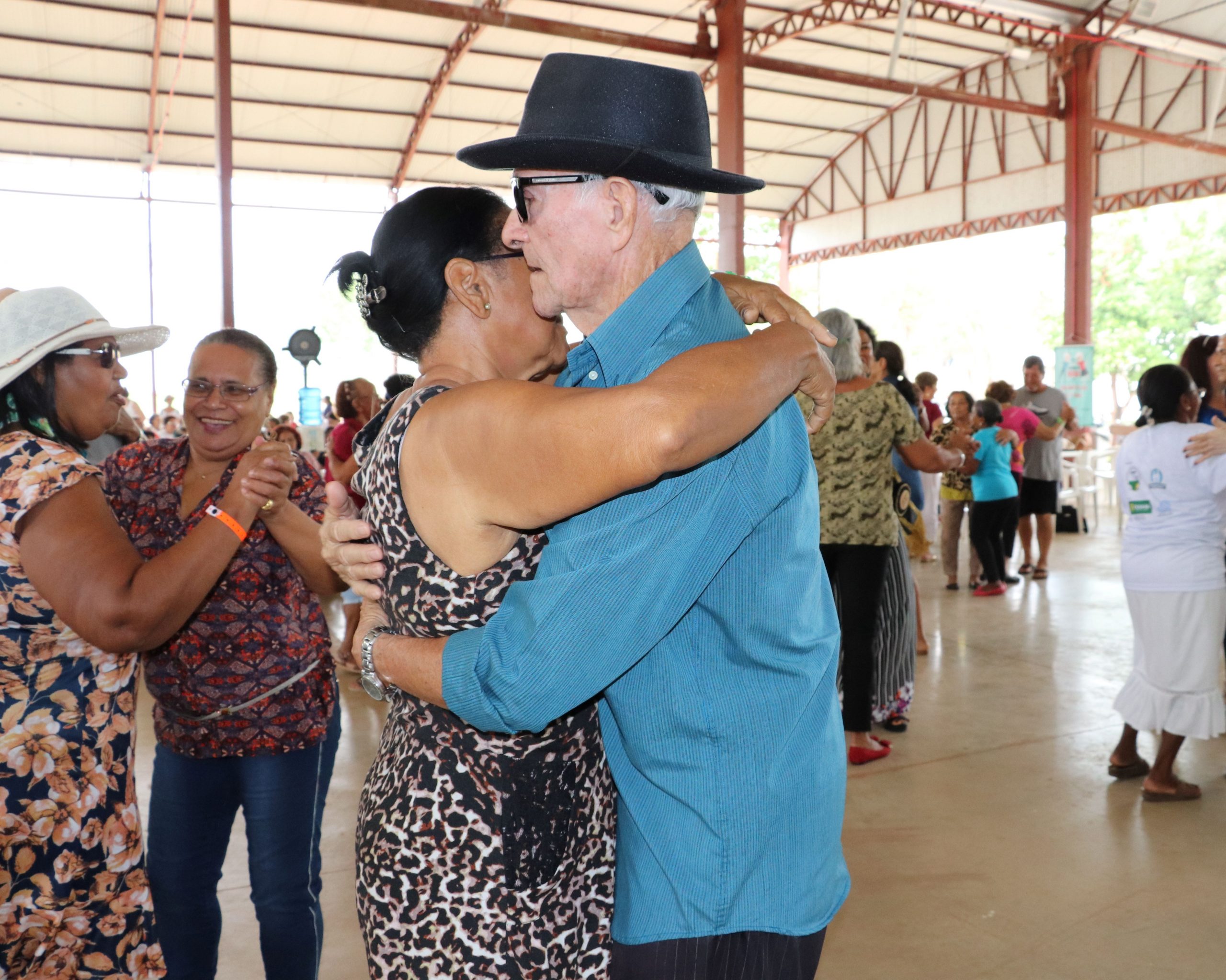 Unidades do Sesc-MT em Rondonópolis e Alta Floresta promovem atividades de encerramento de ano para idosos