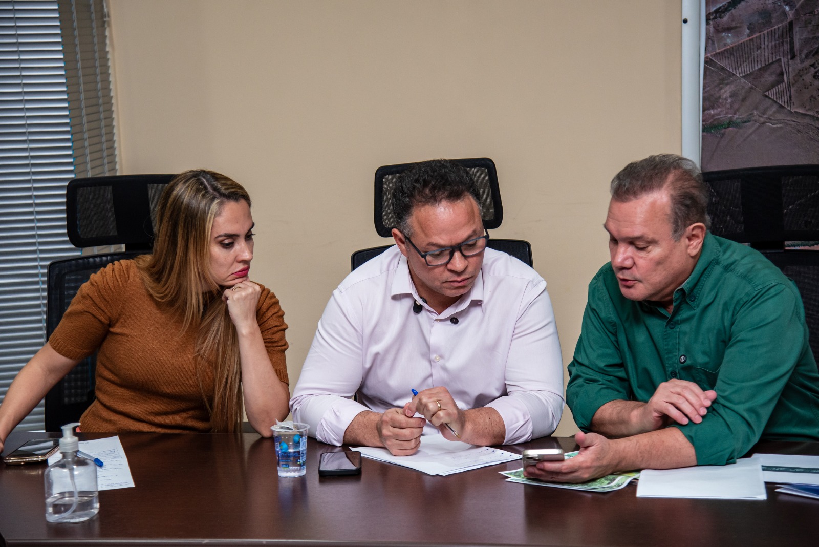 Rondonópolis | Prefeito recebe senador Wellington Fagundes para discutir parcerias e projetos para o município