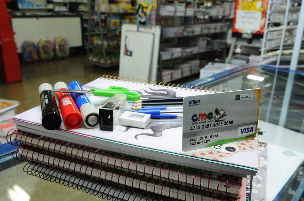 Volta às aulas: Cadernos registram alta de 6,2% em 2024, conforme dados da FCDL/MT