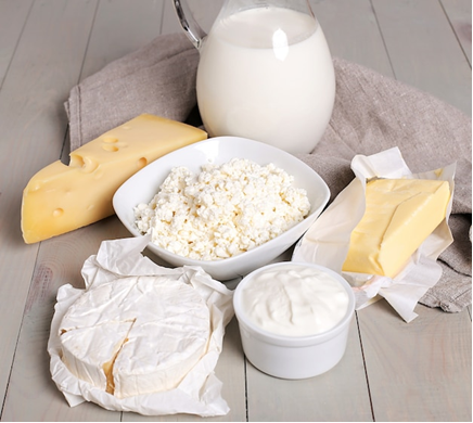 Conheça os alimentos que podem fortalecer os dentes e potencializar a saúde bucal 