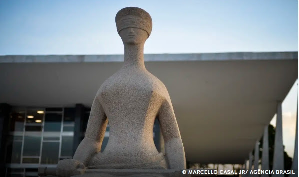 Decisão unanime do STF mantém posse de até 40g de maconha para diferenciar usuários de traficantes