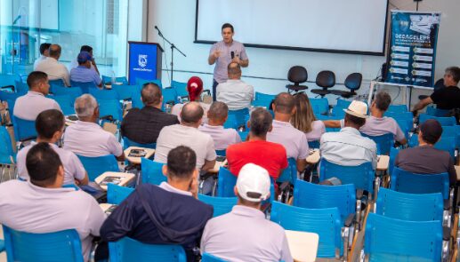 Rondonópolis | Motoristas da AMTC e Prefeitura participam de palestra sobre direção defensiva
