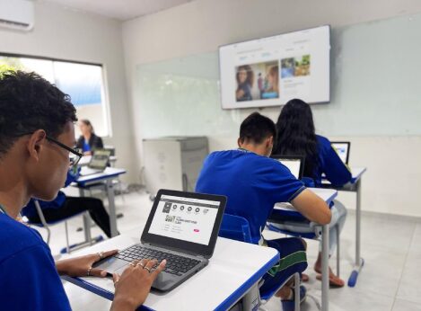 Seduc-MT atualiza plataforma Mais Inglês com personalização e diversidade linguística para estudantes