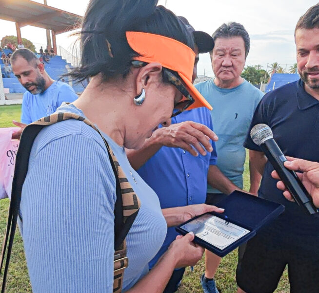 Prefeitura entrega estádio Geraldão com vitória do Cacerense na estreia da 2ª Divisão, Eliene é homenageada pela FMF