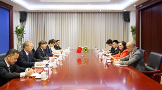 Na China, Ministério das Comunicações troca experiências de tecnologia com governo local