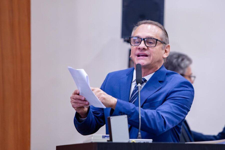 Wilson Santos evidencia o papel da gestão estadual no endividamento dos servidores públicos
