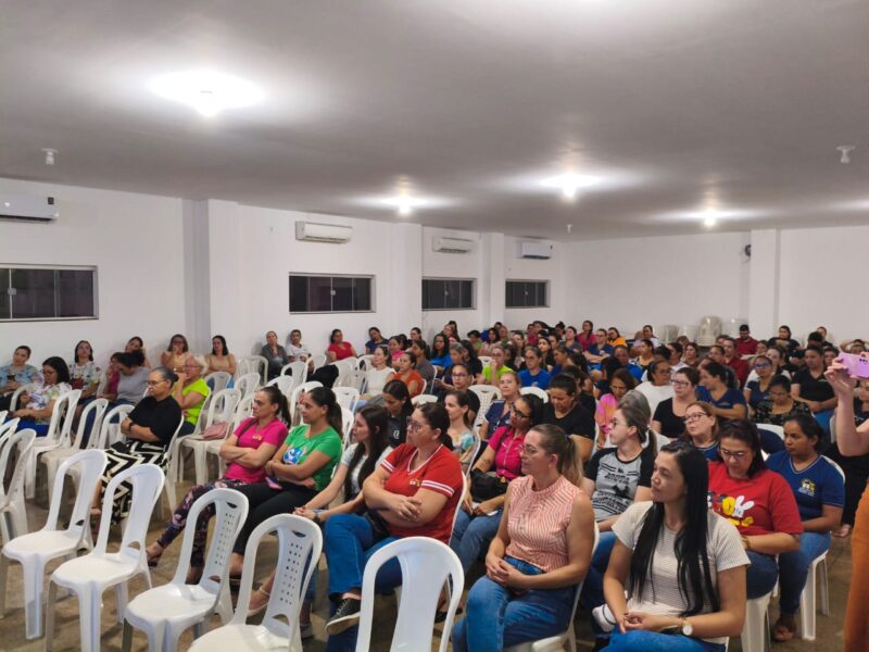 Professores participam de palestra promovida pelo Sebrae/MT e Prefeitura de Ipiranga do Norte