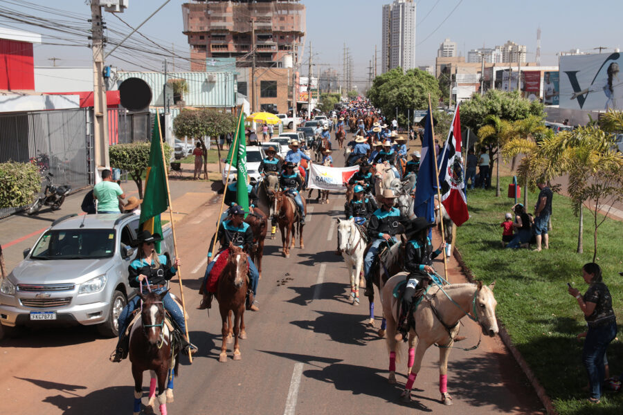 Sindicato Rural faz convite especial para população prestigiar a Cavalgada da 51ª Exposul neste sábado (02)