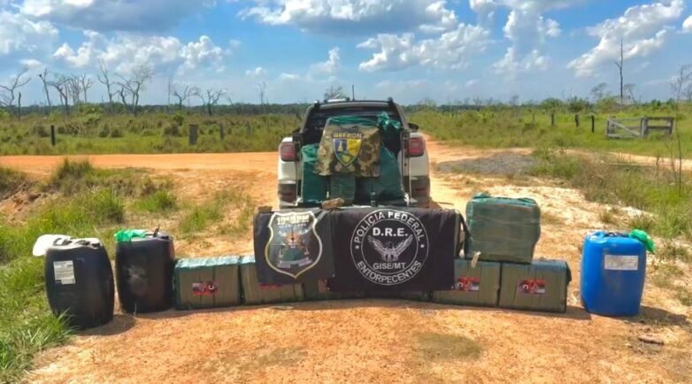 Gefron, Polícia Federal e PM de Rondônia apreendem de meia tonelada de drogas em pista clandestina