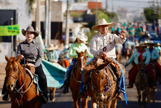 Rondonópolis | Prefeito participa da Cavalgada e diz que tradição não pode acabar