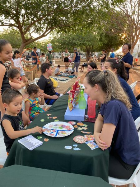 Sesc Rondonópolis leva programação de arte e saúde para praça Buriti