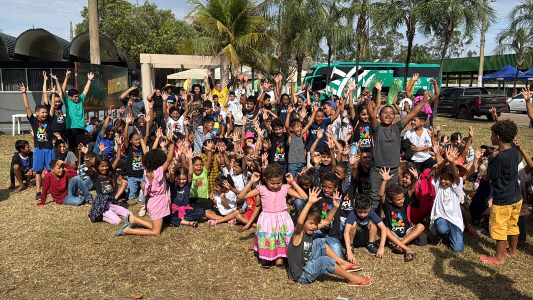 Crianças da rede municipal de ensino visitam a 51ª Exposul
