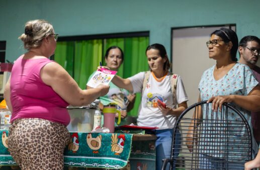 Rondonópolis | Em ação inovadora, Secretaria de Saúde leva vacinação até as casas da população