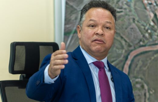 Prefeito Cláudio Ferreira envia projeto para fortalecer terminal ferroviário