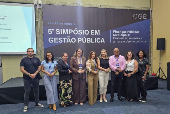 Servidores de Rondonópolis agregam conhecimento em simpósio em Foz do Iguaçu (PR)