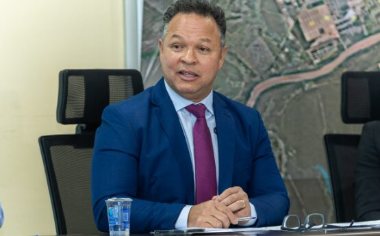 Após aprovação de projeto, prefeito diz que burocracia só gera corrupção e pobreza