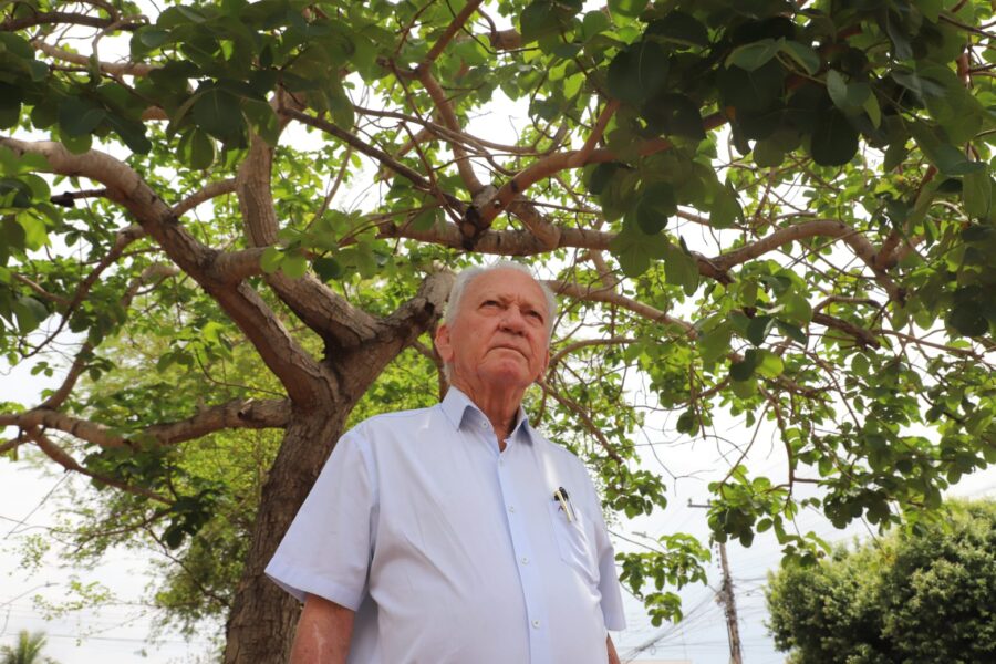 Aureo Costa elogia programa de arborização do prefeito Cláudio Ferreira