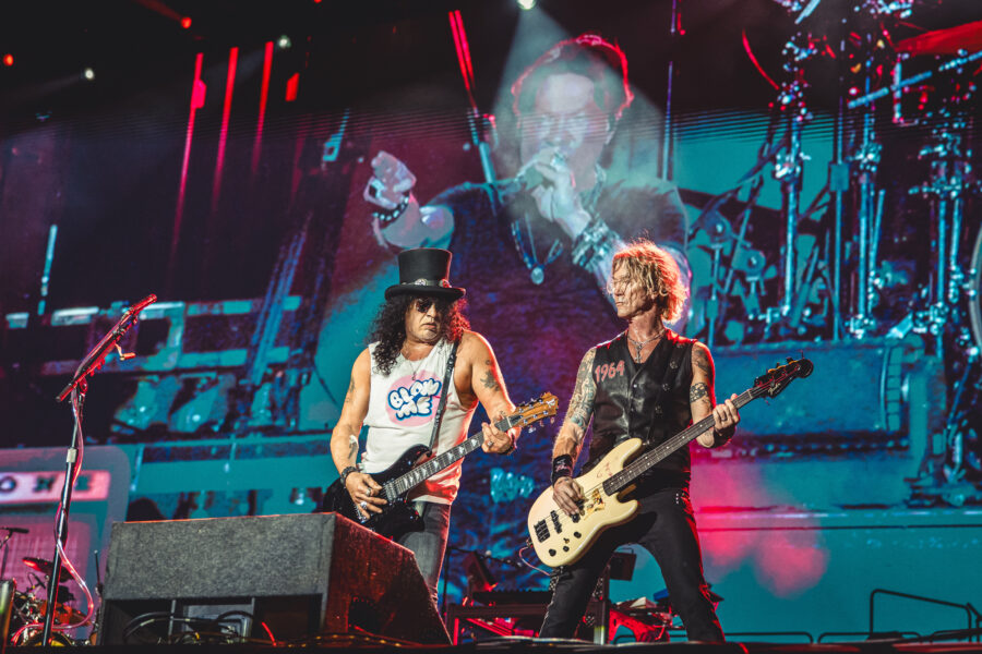 Guns N’ Roses faz show histórico em Cuiabá e emociona 40 mil pessoas com energia e clássicos do rock