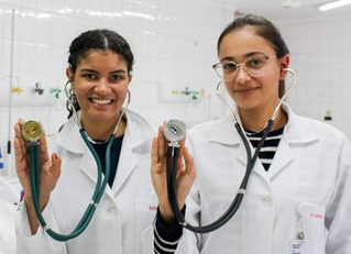 ONG abre inscrições para curso gratuito de Técnico de Enfermagem reconhecido pelo MEC em São Paulo