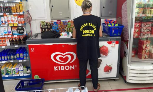 Rondonópolis | Farmácia vendia produtos vencidos e alguns remédios estavam sem preços