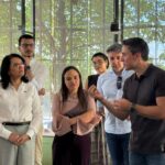 Secretário Alan Porto visita a exposição “Chão de Sonhos”, no prédio do Centro Sebrae de Sustentabilidade