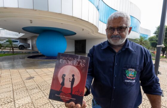 Rondonópolis | Servidor municipal realiza sonho de lançar livro de poesias