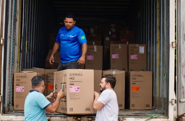 Prefeitura compra quase 700 aparelhos de ar-condicionado para unidades de saúde