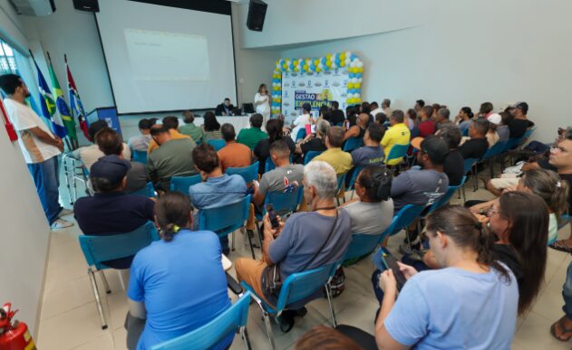 Rondonópolis | Encontro na Prefeitura reúne ambulantes para orientações e auxílio sobre regulamentação