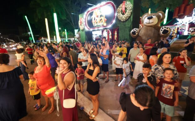 Decoração de Natal valoriza Centro e ajuda a fomentar vendas no comércio