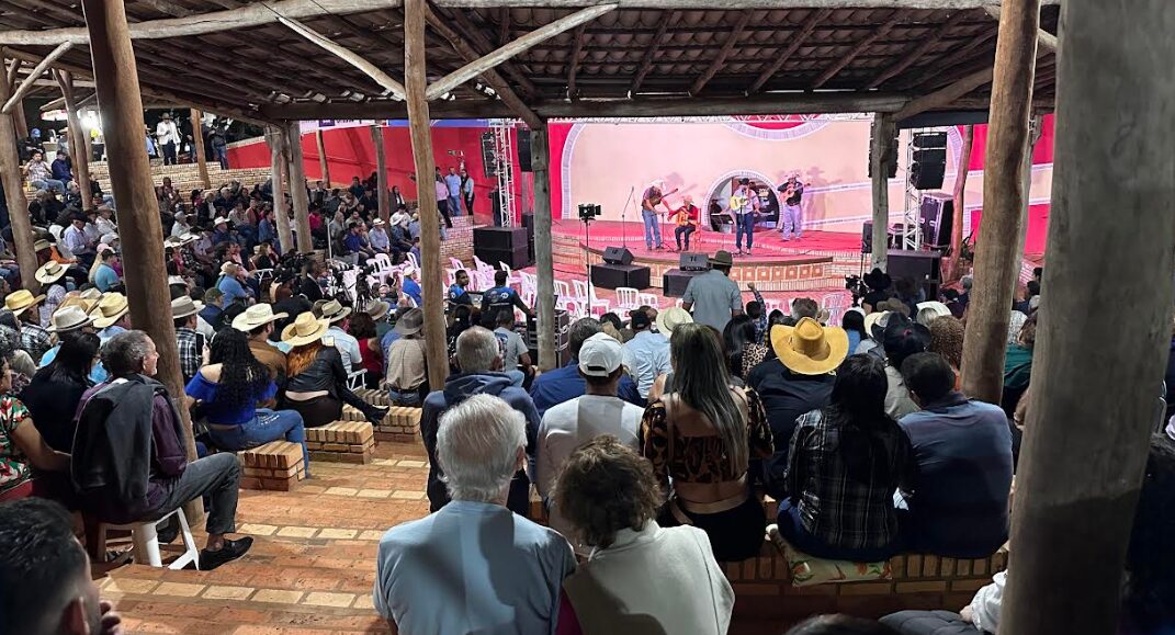 Encontro Nacional de Violeiros de Poxoréu é reconhecido como patrimônio cultural de Mato Grosso